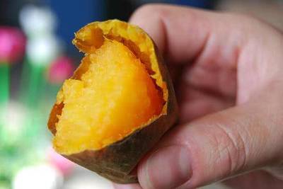 紅薯、柿子和雞蛋同食會(huì)中毒？營(yíng)養(yǎng)師揭曉真相，薯類(lèi)銷(xiāo)售不受影響